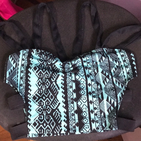 Blue Aztec crop top - Picture 3 of 4